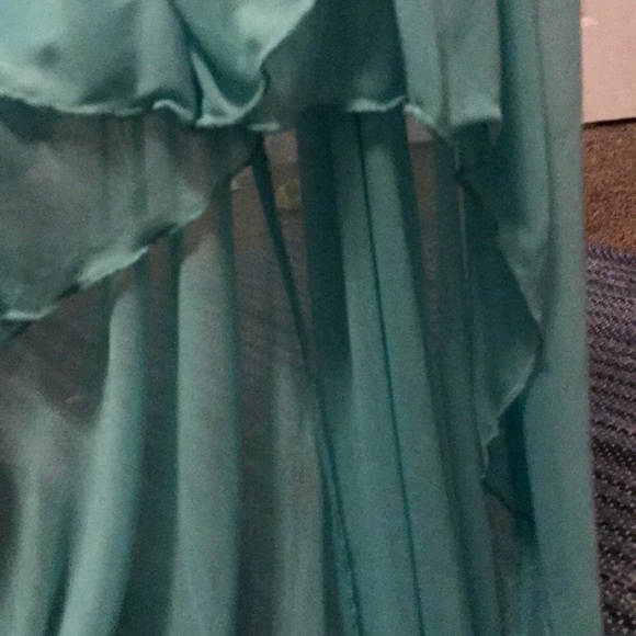 Never worn dress - Picture 3 of 4